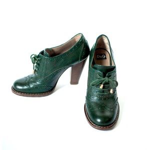 Dolce and Gabbana green leather oxford heels
